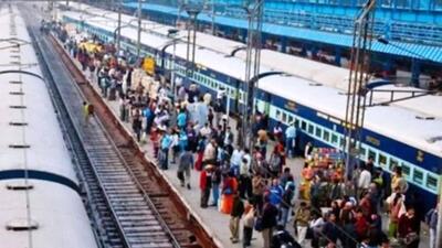 A senior railway official here at Ludhiana station defending railways said since the quantum of the travelling allowance paid to drivers and guards is nominal, thus they are paid on regular basis.“The bills of TA of all the TTEs, which have been passed will be paid soon.,” he added. (HT FILE)