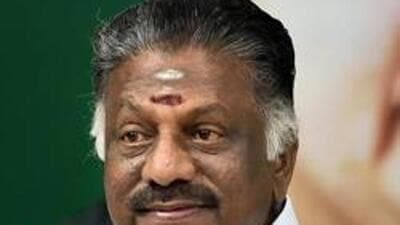 AIADMK top leader O Panneerselvam accused the DMK regime of ‘double standards’ on the Hindi language issue (HT Archives) AIADMK top leader O Panneerselvam accused the DMK regime of ‘double standards’ on the Hindi language issue (HT Archives)