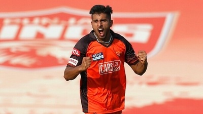Sunrisers Hyderabad Umran Malik celebrates after picking a wicket against Punjab Kings (IPL) Sunrisers Hyderabad Umran Malik celebrates after picking a wicket against Punjab Kings (IPL)