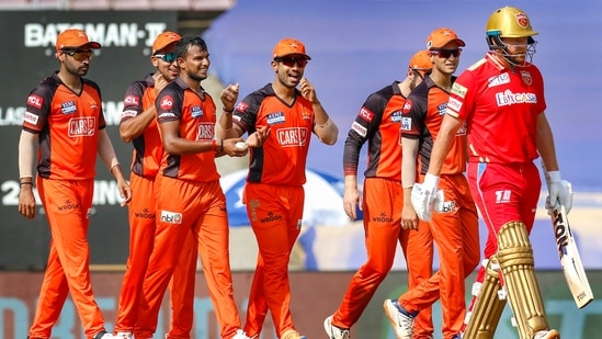 T Natarajan of Sunrisers Hyderabad celebrates with teammates after the wicket of Prabhsimran Singh of Punjab Kings(IPL)