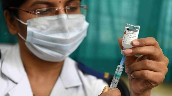 12.5 Lakh vaccine doses were administered in the last 24 hours. (HT FILE PHOTO)