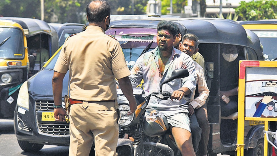 Representative image: From August 16-30, a total of 888 vehicles were seized for driving without a licence. (Vijay Bate/HT Photo)