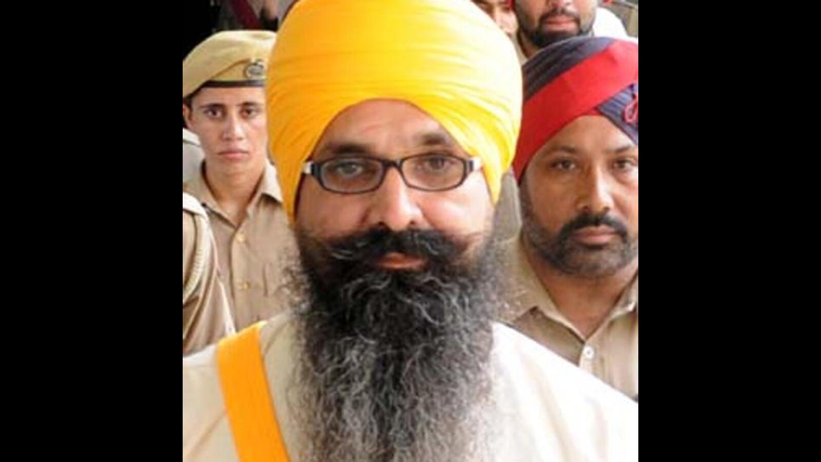 SAD chief seeks Beant Singh assassin Rajoana’s release - Hindustan Times