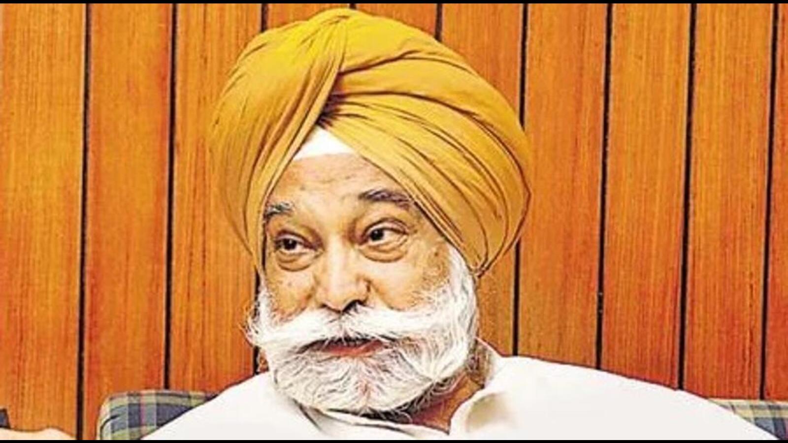 Evolve a new model of governance in Punjab: Bir Devinder - Hindustan Times