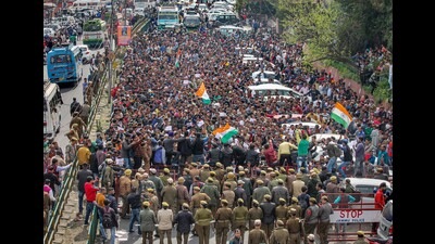 On February 21, police had resorted to a mild baton-charge on hundreds of agitating daily-wager employees outside the residence of Union minister Jitendra Singh’s residence in Jammu. (Representative image/PTI)