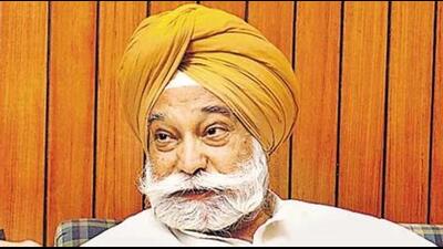 Punjab is a border state with larger geographical area bordering Pakistan, with peculiar topographical, geo-political and geo-economic pressures whereas Delhi has no such compelling obligations, so Punjab should develop its own new model of governance, said former deputy speaker Bir Devinder. (HT File Photo)