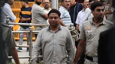 Jahangirpuri violence accused Ansar being produced in Delhi's Rohini court on Sunday. (ANI) Jahangirpuri violence accused Ansar being produced in Delhi's Rohini court on Sunday. (ANI)