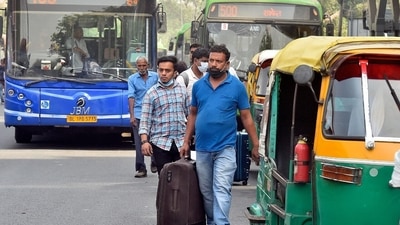 Locals in the city face major inconvenience as Delhi's auto and cab drivers' associations call for a strike. Citizens look for public transportation and in the scorching heat.&nbsp; (Raj K Raj / Hindustan Times)
