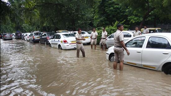 In 2020 and 2021, by the time monsoon arrived, only 40-50% of the work had been completed resulting in large parts of the city witnessing heavy water logging. (HT Archive) In 2020 and 2021, by the time monsoon arrived, only 40-50% of the work had been completed resulting in large parts of the city witnessing heavy water logging. (HT Archive)