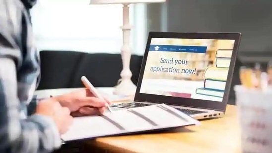 KCET 2022 registration begins today at kea.kar.nic.in, know how to apply here(Getty Images/iStockphoto) KCET 2022 registration begins today at kea.kar.nic.in, know how to apply here(Getty Images/iStockphoto)