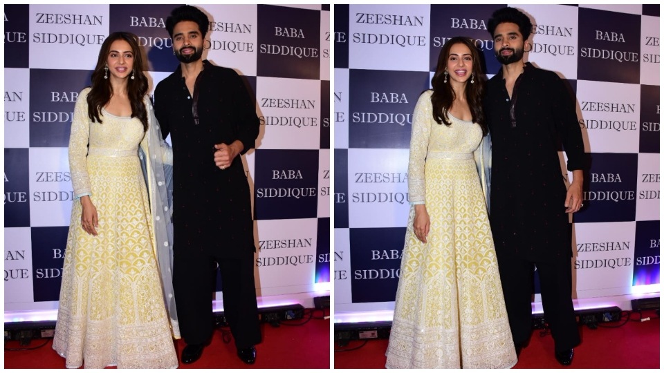 Rakul Preet Singh and Jackky Bhagnani stun in traditional looks.&nbsp;(HT Photo/Varinder Chawla)