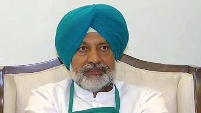 Former Punjab health minister and former Mohali MLA Balbir Singh Sidhu said the adjoining drain could be covered, so there was no need to shift the Medical College. (HT Photo)