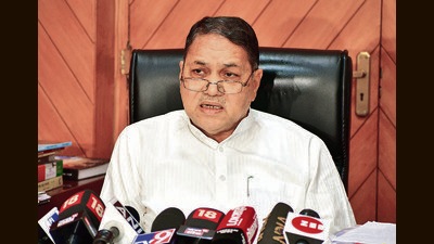 The Maharashtra Navnirman Sena (MNS) and Bharatiya Janata Party (BJP) have stirred a row over the use of loudspeakers at mosques for azaan by demanding their removal. (HT PHOTO) The Maharashtra Navnirman Sena (MNS) and Bharatiya Janata Party (BJP) have stirred a row over the use of loudspeakers at mosques for azaan by demanding their removal. (HT PHOTO)