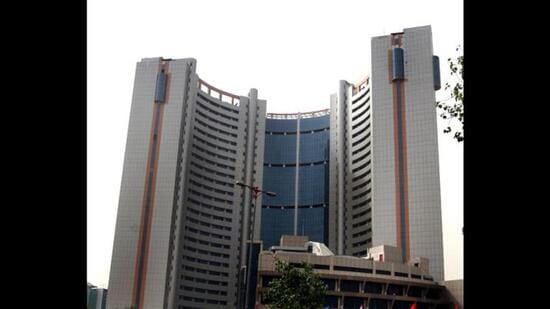 The terms of the current batch of the elected councillors of the South, North and East Delhi municipal corporations will lapse on May 18, May 19 and May 22, respectively. (Picture for representation only/HT)