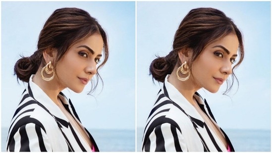 Assisted by makeup artist Salim Sayyed, Rakul Preet decked up in nude eyeshadow, black eyeliner, mascara-laden eyelashes, drawn eyebrows, contoured cheeks and a shade of nude lipstick.(Instagram/@rakulpreet)