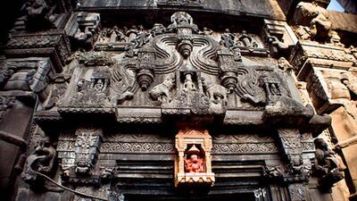 The late Bhimgiriji Gosavi of Dhampur near Indore built Trishundya Ganapati temple in Somwar peth in 1754 to 1770 CE. (HT PHOTO) The late Bhimgiriji Gosavi of Dhampur near Indore built Trishundya Ganapati temple in Somwar peth in 1754 to 1770 CE. (HT PHOTO)