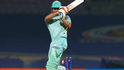 Marcus Stoinis was bowled by Josh Hazlewood (IPL/BCCI)