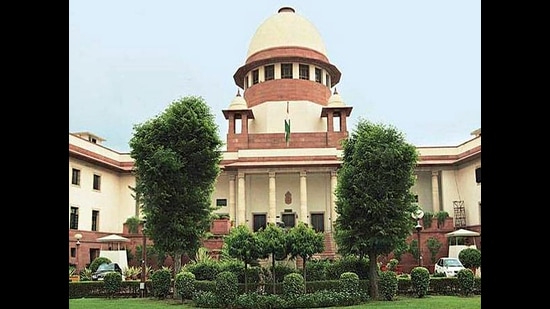 Taking into consideration the brutal nature of the crime, the Supreme Court bench was open to the convict’s death sentence being commuted to a life sentence. (ANI)