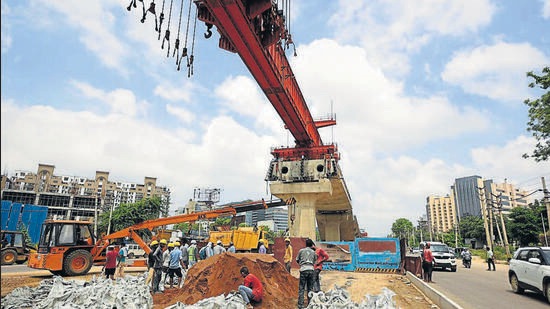The residents have been demanding exemption from toll for local commuters and use of the service road toll-free. (Parveen Kumar/HT PHOTO)