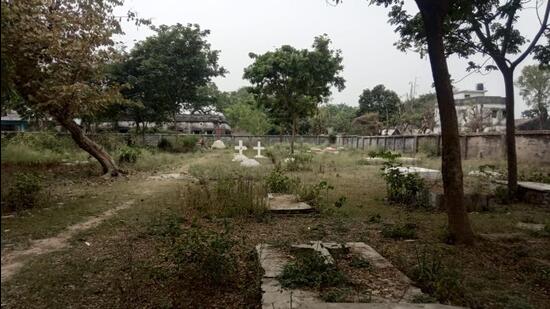 There has been no report so far of valuable items being found in the graves, but locals say many graves located across four cemeteries have been destroyed, in Bihar’s Purnia district. (HT photo)