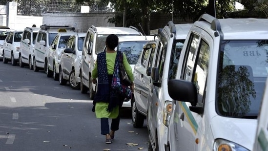 The strike began on Monday causing. However, there was a respite for commuters as autorickshaws were plying on city roads.(Arun Sharma/HT file photo) The strike began on Monday causing. However, there was a respite for commuters as autorickshaws were plying on city roads.(Arun Sharma/HT file photo)