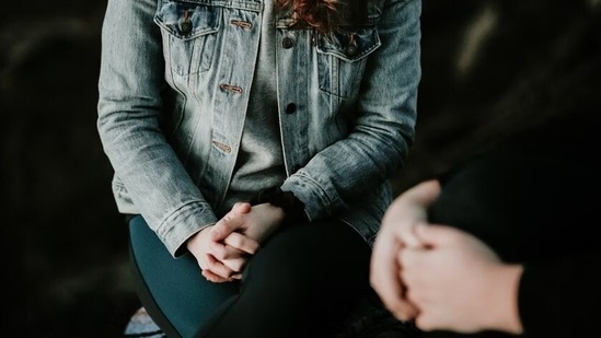 Giving the silent treatment: If you haven't sorted out your anger issues, you may resort to giving silent treatment to people to punish them. Taking out time to reflect on your issues will help you get rid of this toxic habit.(Unsplash)