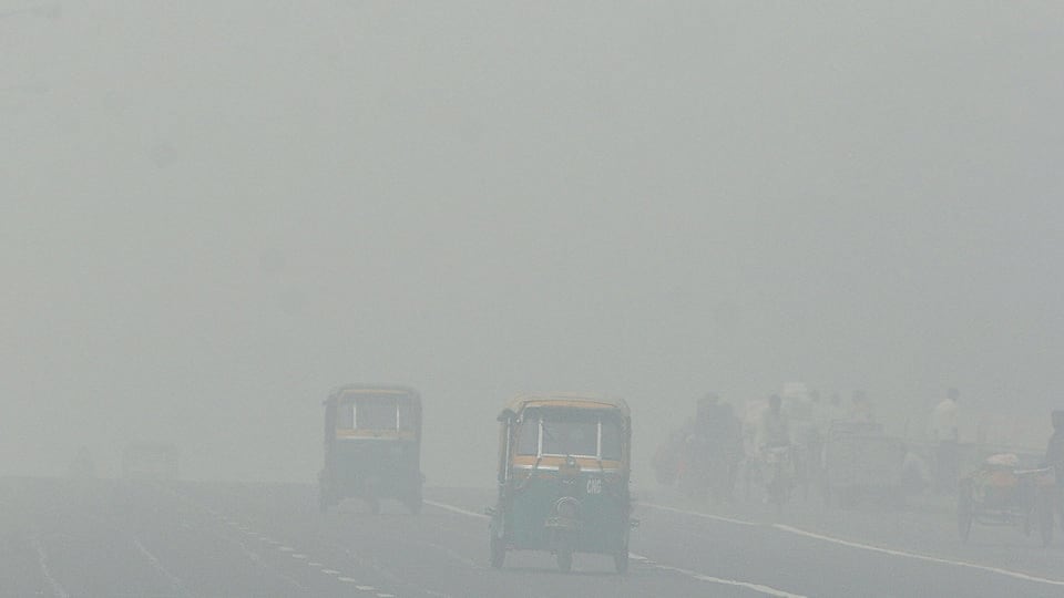 Delhi environment minister Gopal Rai said that as part of the plan, Delhi Pollution Control Committee will launch a drive against industrial units from April 20. (Picture for representation only/HT)