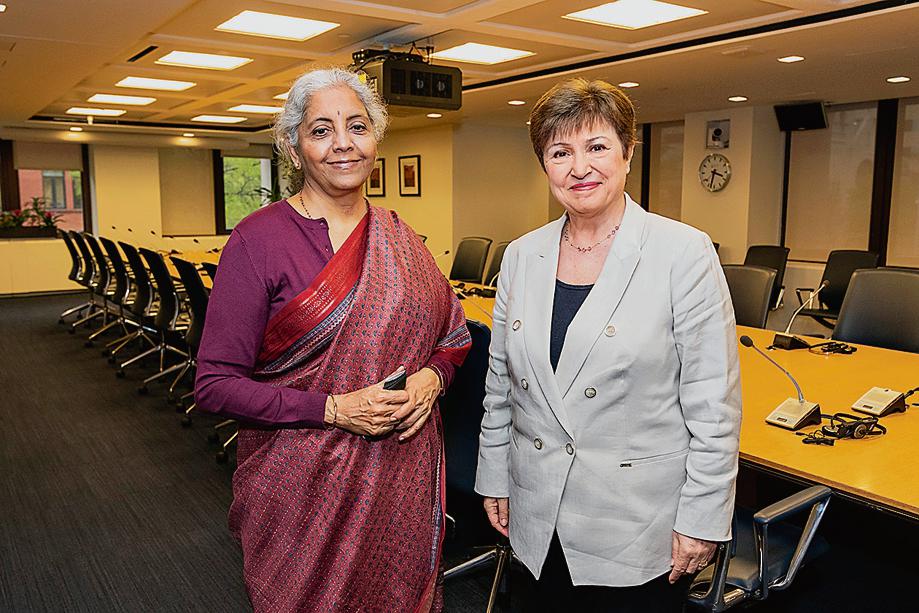 &nbsp;Finance minister Nirmala Sitharaman with IMF chief, Kristalina Georgieva in Washington on Tuesday, April 19, 2022. (ANI Photo)