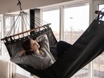 Sleeping for less than 30 minutes, offers a variety of benefits from reduced blood pressure, improved attentiveness to a boost in mood. Sleeping for less than 30 minutes, offers a variety of benefits from reduced blood pressure, improved attentiveness to a boost in mood.