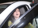 Sara Ali Khan was upset after someone pushed her while taking pictures. Sara Ali Khan was upset after someone pushed her while taking pictures.