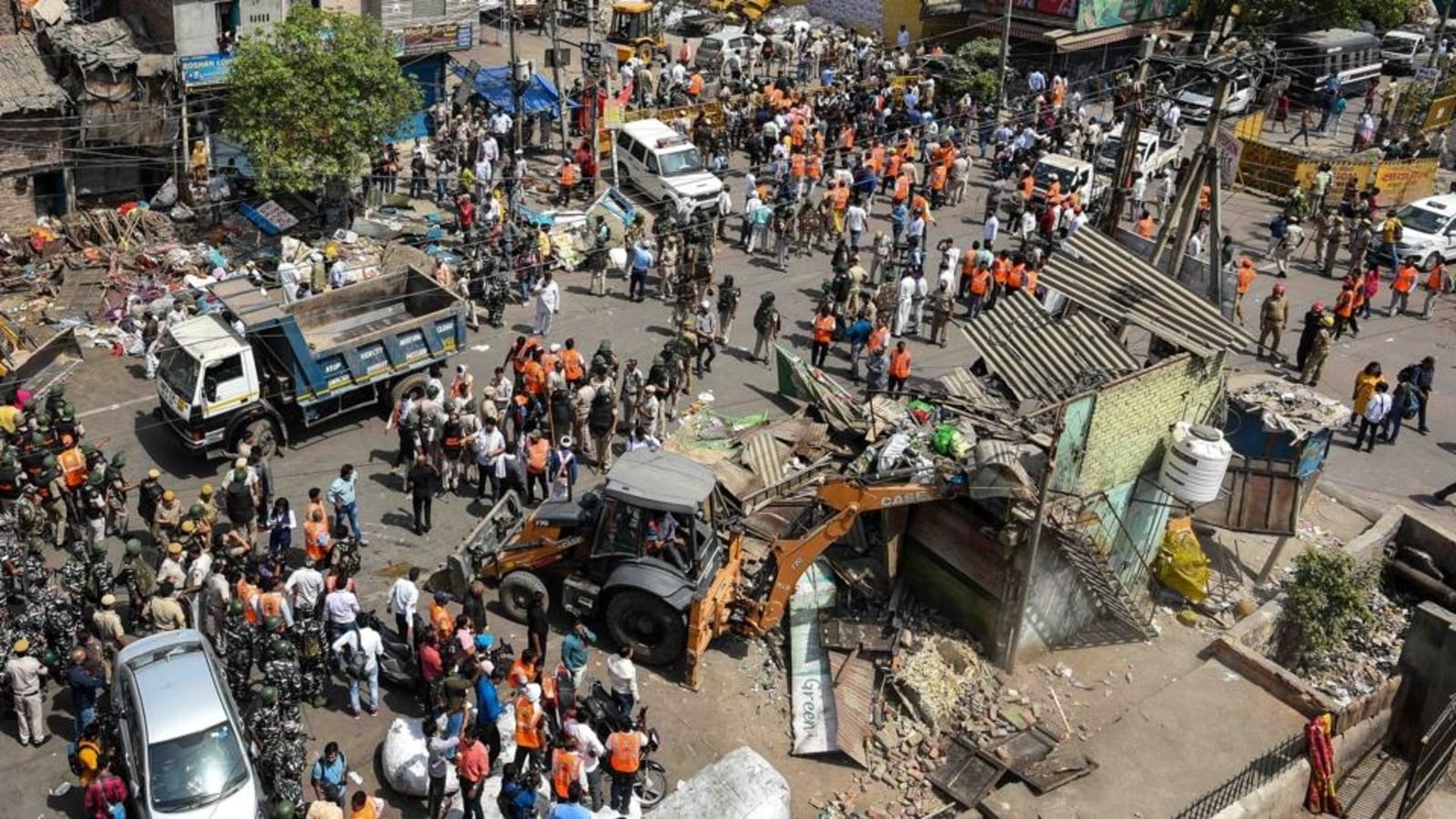 Supreme Court to hear Jahangirpuri demolition case; Union minister says no difference between Congress, Muslim League