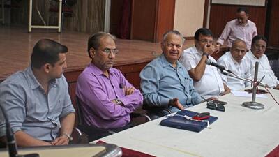 Members of Pune Muslim community during a meeting at Azam campus on Thursday. (Ravindra Joshi/HT PHOTO) Members of Pune Muslim community during a meeting at Azam campus on Thursday. (Ravindra Joshi/HT PHOTO)