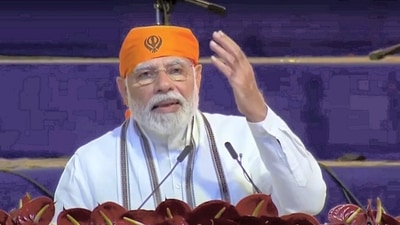 Prime Minister Narendra Modi addressing the event marking the 400th Parkash Purab celebrations of Guru Tegh Bahadur at Red Fort.&nbsp; (PTI)