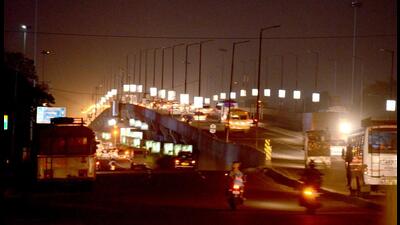 Navi Mumbai Municipal Corporation to replace streetlights with LED lights. (HT FILE PHOTO)