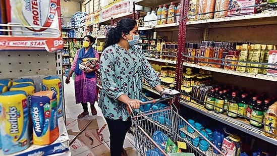 Retail inflation in India quickened to 6.95% in March, a 17-month high, according to government data. Sanjeev Verma/HT ARCHIVE Retail inflation in India quickened to 6.95% in March, a 17-month high, according to government data. Sanjeev Verma/HT ARCHIVE