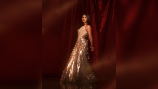 Actor and dancer Mouni Roy struck some elegant poses for the camera. Her photographer added a blur effect to the pictures for them to shine out.(Instagram/@imouniroy)
