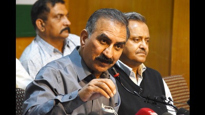 Congress’ former HP president Sukhwinder Singh Sukhu also mocked the rallies and roadshows being organised by the BJP and the AAP. (Deepak Sansta/Hindustan Times)