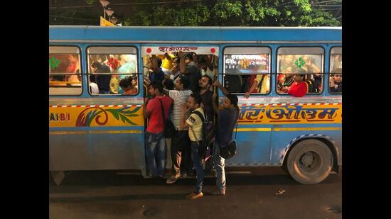 Of rambling stories about crowded Calcutta buses (Shutterstock) Of rambling stories about crowded Calcutta buses (Shutterstock)