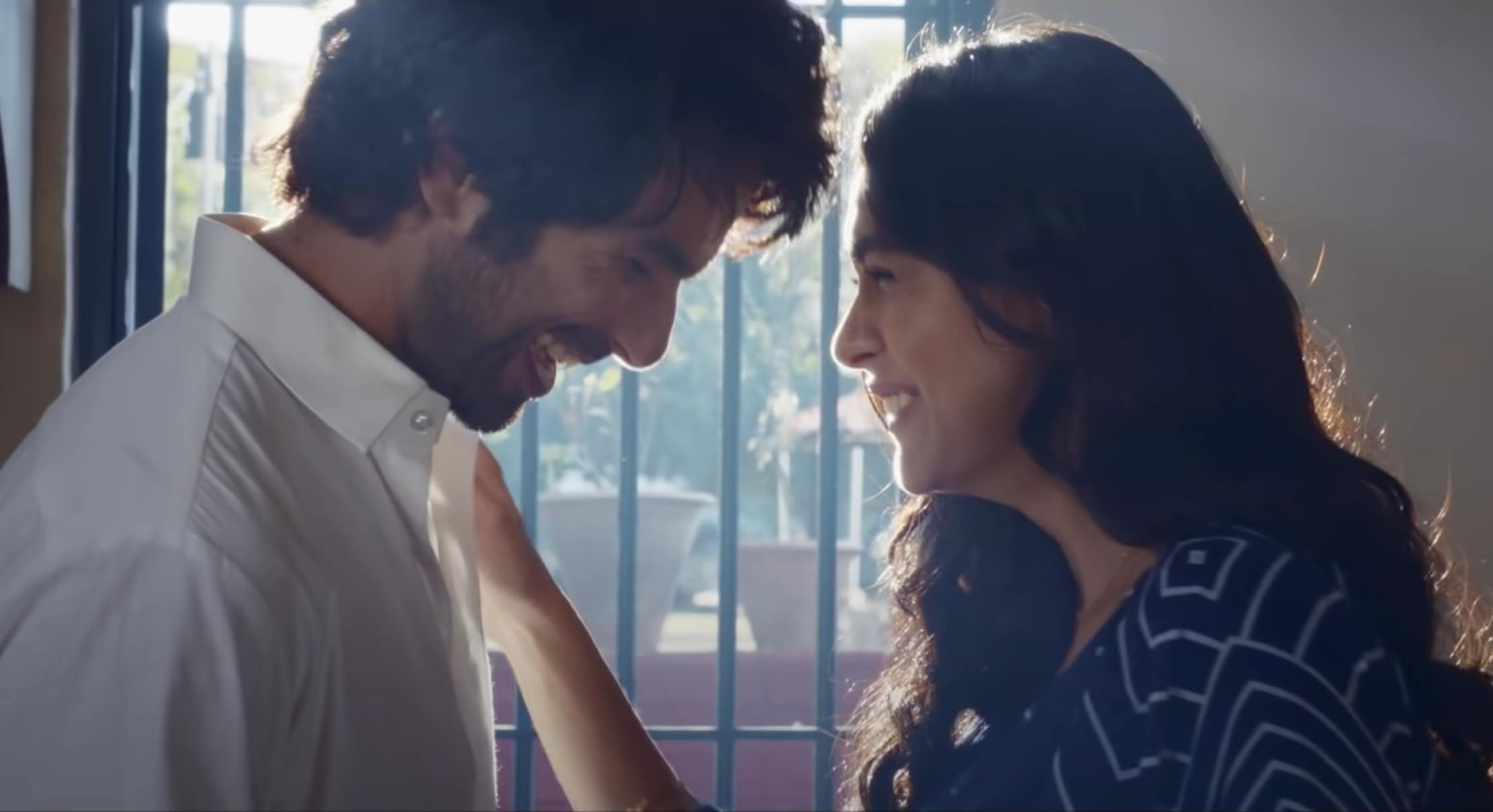 Jersey movie review: Shahid Kapoor hits a century in a film that's just too  long