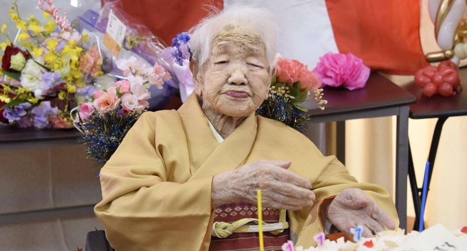 Kane Tanaka, from Japan, is the oldest person in the world at age 117 (Kyodo News/imago image)