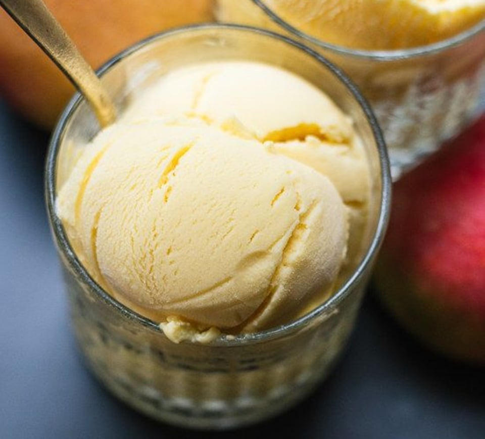 Mango yogurt ice cream (Pinterest)