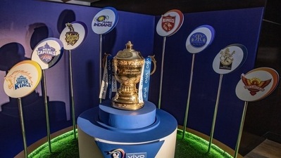 IPL Trophy (IPL / Twitter)