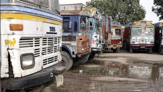 Transporters in Punjab who have not been able to pay motor tax due to Covid-19 can now pay it in three months without any penalty or arrear. (HT file photo)