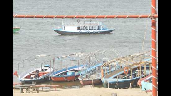 Motor boats along a ghat in Varanasi (HT Photo)