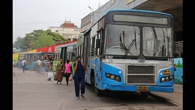 PMPML buses at Katraj bus stand. (Ravindra Joshi/HT PHOTO) PMPML buses at Katraj bus stand. (Ravindra Joshi/HT PHOTO)