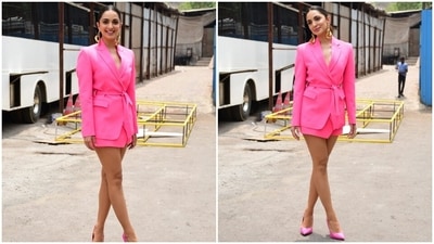 Kiara chose a blazer and mini skirt set for the promotional event. The blazer comes with notch lapel collars, long sleeves, raised shoulders, a figure-hugging silhouette accentuating Kiara's svelte frame, waist cinched together with a belt, and patch pockets on the front. (HT Photo/Varinder Chawla) Kiara chose a blazer and mini skirt set for the promotional event. The blazer comes with notch lapel collars, long sleeves, raised shoulders, a figure-hugging silhouette accentuating Kiara's svelte frame, waist cinched together with a belt, and patch pockets on the front. (HT Photo/Varinder Chawla)