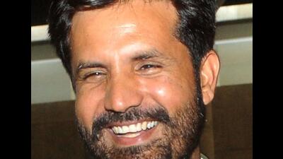 Reminding Delhi chief minister Arvind Kejriwal of his promise to a delegation of farmers in October last that there will be no farmers’ suicides from April 1 if AAP formed the government in Punjab, PCC president Amrinder Singh Raja Warring said that 14 suicides have taken place in the last 24 days. (HT File Photo)