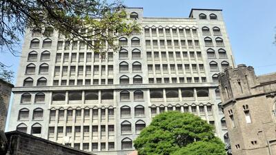 The directorate of health services, Maharashtra, has replaced Dr Ajay Taware with Dr Vijay Jadhav as superintendent of Sassoon General Hospital after the kidney swapping case came to light. (HT FILE PHOTO) The directorate of health services, Maharashtra, has replaced Dr Ajay Taware with Dr Vijay Jadhav as superintendent of Sassoon General Hospital after the kidney swapping case came to light. (HT FILE PHOTO)