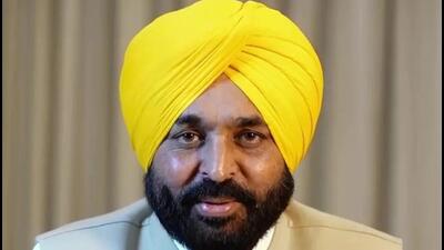 A spokesperson of the chief minister’s office said after taking stock of the facilities in this school, chief minister Bhagwant Mann along with his Delhi counterpart Arvind Kejriwal will inaugurate the newly constructed swimming pool in the school. (HT File Photo)