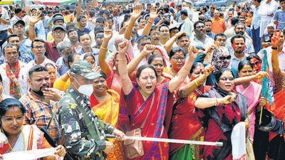 Guwahati: Supporters of BJP celebrate after party's victory in Guwahati Municipal Corporation elections, in Guwahati, Sunday, April 24, 2022. (PTI Photo)(PTI04_24_2022_000209A) (PTI) Guwahati: Supporters of BJP celebrate after party's victory in Guwahati Municipal Corporation elections, in Guwahati, Sunday, April 24, 2022. (PTI Photo)(PTI04_24_2022_000209A) (PTI)
